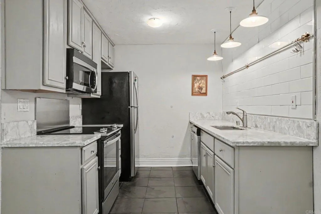 4261 49th Street Unit 3, San Diego, CA 92115 - Photo 4 of 21, San Diego, CA