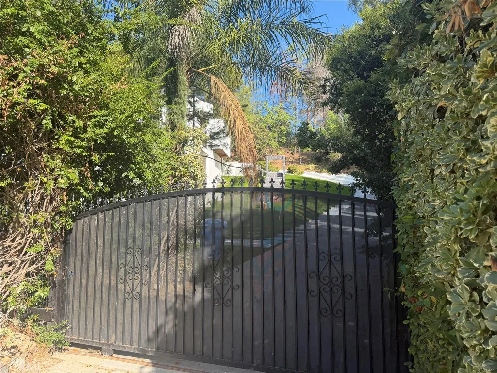 West Hills, CA 91307