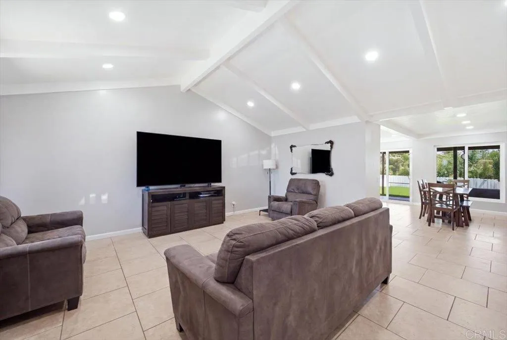 https://cdn.realtyfeed.com/cdn/127/307071313/bb8da43c25ed799c129a08f83306f55c.webp
