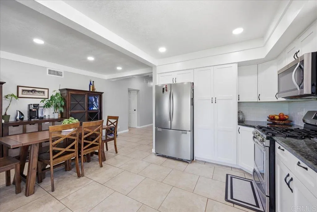 https://cdn.realtyfeed.com/cdn/127/307071313/e169abccb0deaa644ab962869bb8538c.webp