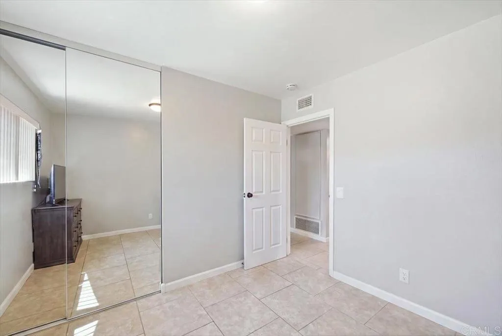 https://cdn.realtyfeed.com/cdn/127/307071313/f37f4566e47aec50416315f594eb8ccc.webp