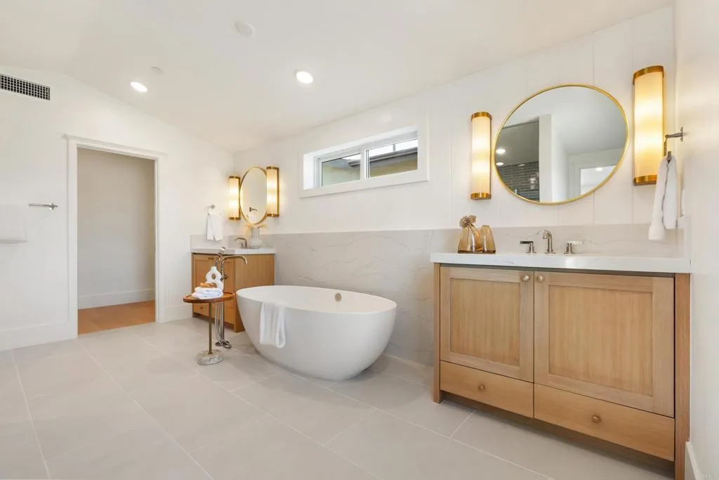 https://cdn.realtyfeed.com/cdn/127/307071318/1091a7fec8edaf7c050ff02f94f133a4.webp