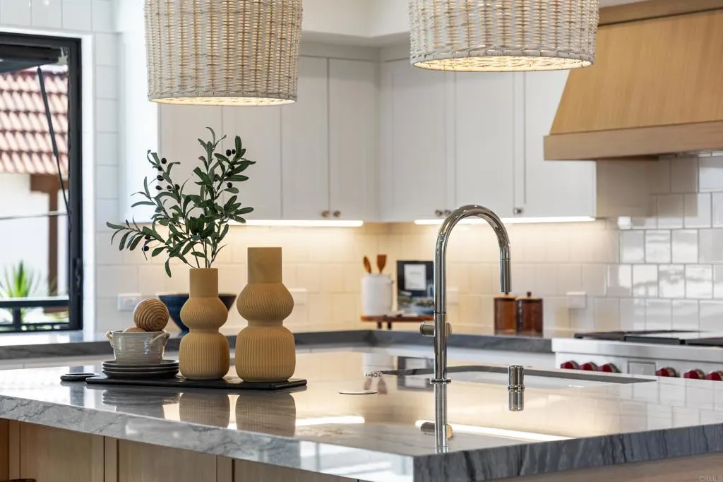 https://cdn.realtyfeed.com/cdn/127/307071318/35e9a158e43f9618c5b1f38916f582d5.webp