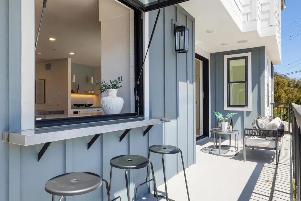 https://cdn.realtyfeed.com/cdn/127/307071318/4b2af38956554ad0099bf7afcb028490.webp