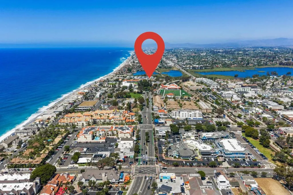 https://cdn.realtyfeed.com/cdn/127/307071318/8d05f681b413bd57535a37f1dd1a7c9f.webp