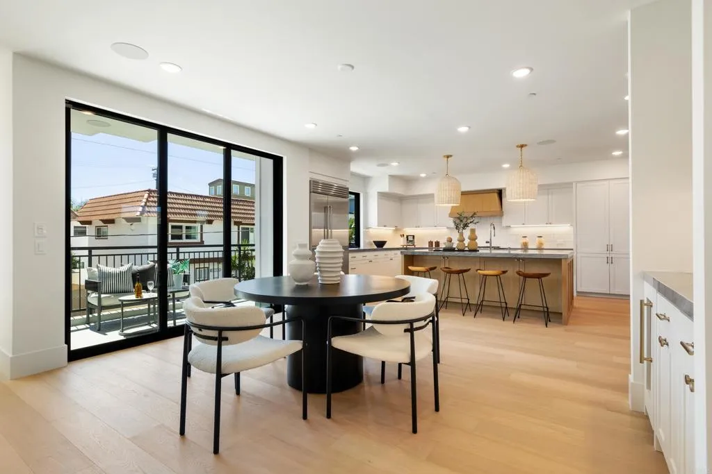 https://cdn.realtyfeed.com/cdn/127/307071318/f5a72503bc0bccf14352d73cbe6940cb.webp