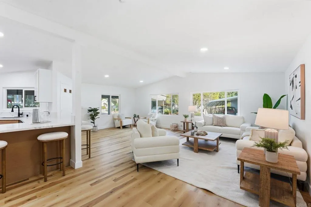 https://cdn.realtyfeed.com/cdn/127/307071375/83f63b094f95084b45ad2ffd2bb09748.webp