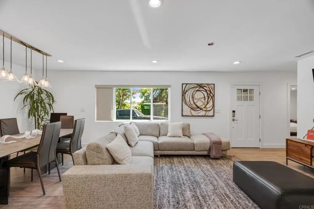 https://cdn.realtyfeed.com/cdn/127/307071391/079736036b410332a8d16fb959e0bd7c.webp
