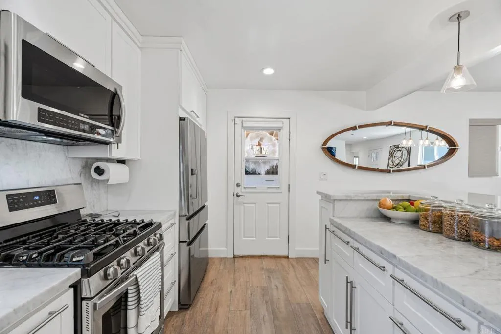 https://cdn.realtyfeed.com/cdn/127/307071391/2cbb384c579b743307faa66218971420.webp