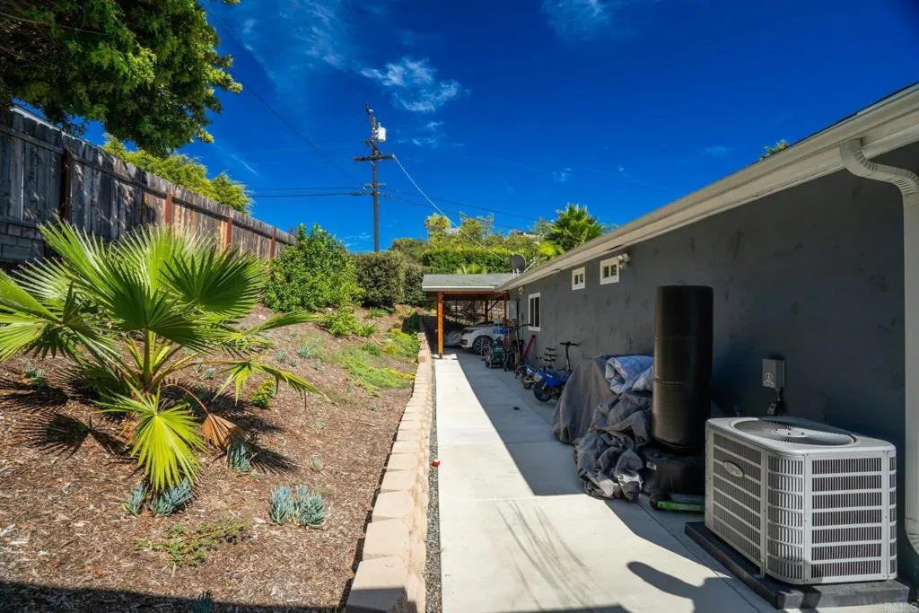 https://cdn.realtyfeed.com/cdn/127/307071391/4bb75c14fd61c5d6c9073beffc987fb4.webp