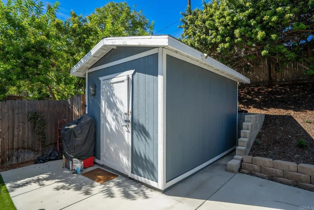 https://cdn.realtyfeed.com/cdn/127/307071391/69150681c5cf405665ef5af6483ef621.webp