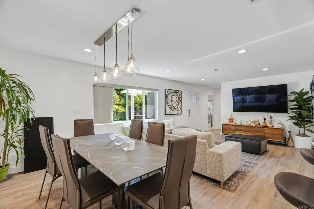 https://cdn.realtyfeed.com/cdn/127/307071391/d53909546e9d922d1f9c9a2e4179cc21.webp