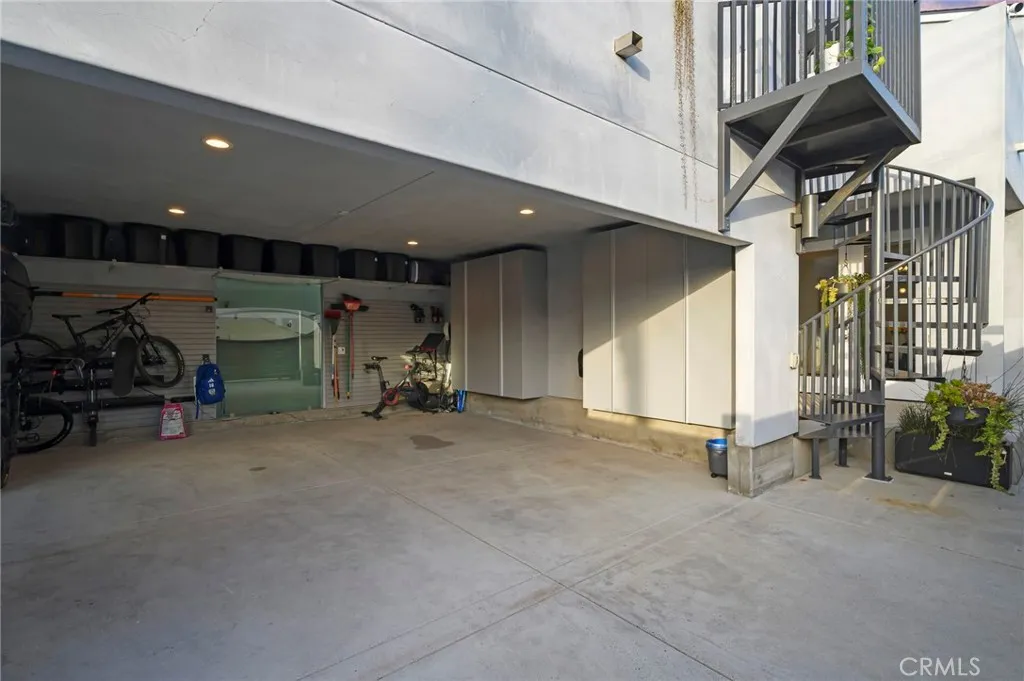 https://cdn.realtyfeed.com/cdn/127/307071511/abe0a39b5b066daebb3810edb6630a5c.webp