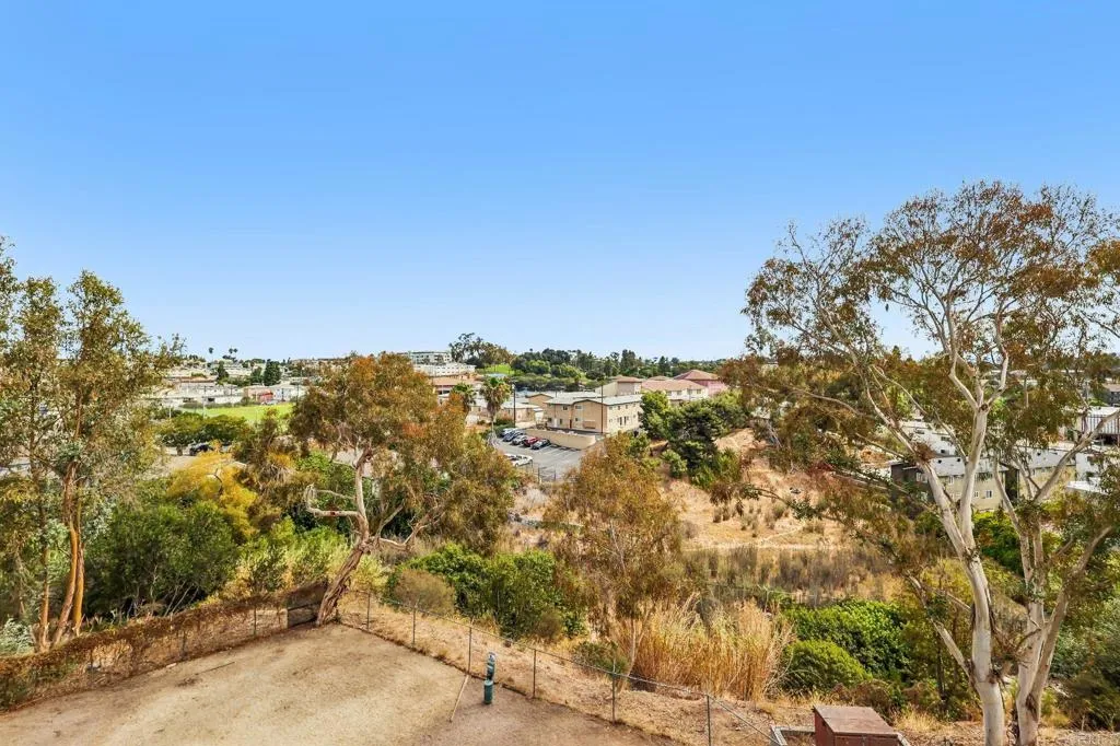 https://cdn.realtyfeed.com/cdn/127/307071542/47660496465c8854eb5c336dade94e29.webp