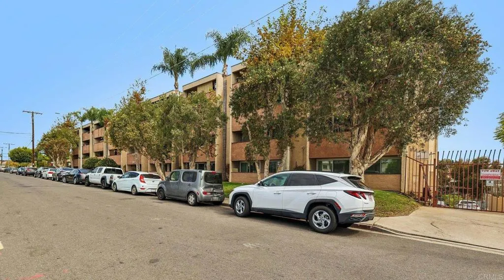 https://cdn.realtyfeed.com/cdn/127/307071542/6e88b590312e9a1f5b8077d280f46992.webp