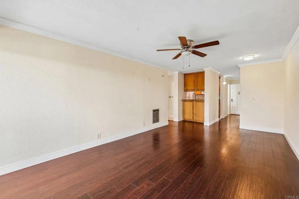 https://cdn.realtyfeed.com/cdn/127/307071542/b676bb618e8255d7f2e105bc3947952c.webp