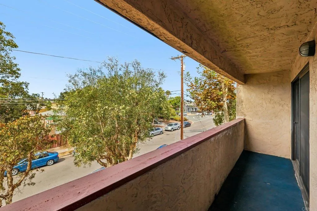 https://cdn.realtyfeed.com/cdn/127/307071542/de2388b826b61a337ca384d79ad8c61a.webp