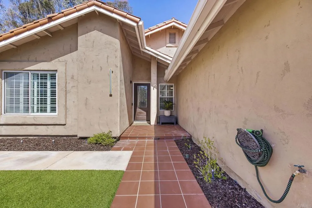 https://cdn.realtyfeed.com/cdn/127/307071555/2b7158ddd3bbaee6338902f25415f0c1.webp