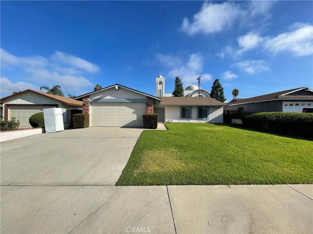 Covina, CA 91724