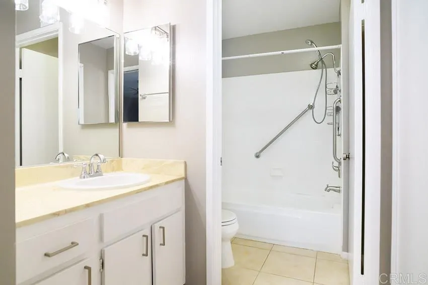 https://cdn.realtyfeed.com/cdn/127/307071593/10c83e7015c630497aceeeecc7cb221e.webp
