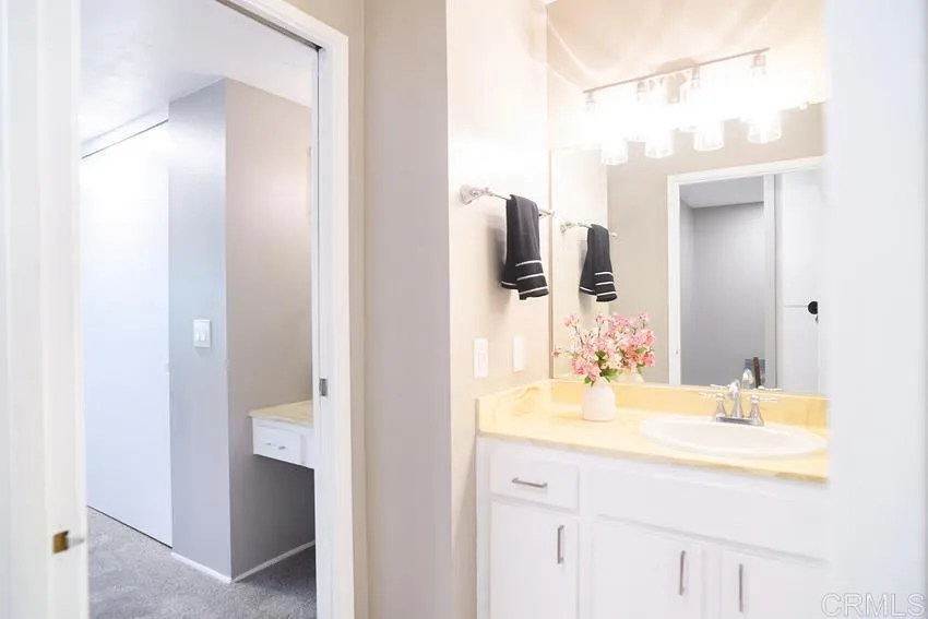 https://cdn.realtyfeed.com/cdn/127/307071593/764d2b1e99068a0e2aaec6d7e7296cbe.webp