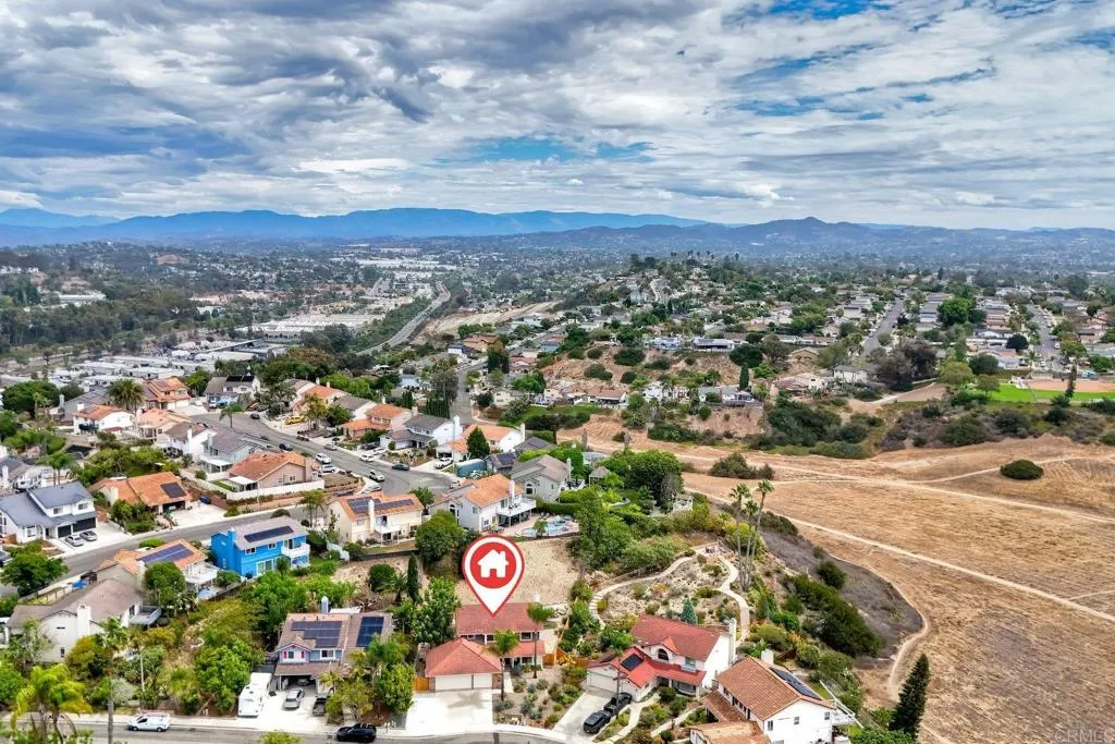 https://cdn.realtyfeed.com/cdn/127/307071610/3a23ad7b5c2c25fc99b400f91b0706bb.webp