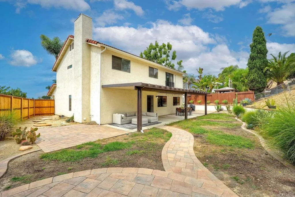 https://cdn.realtyfeed.com/cdn/127/307071610/6acd4e761c51077cfb5592619ca77b16.webp