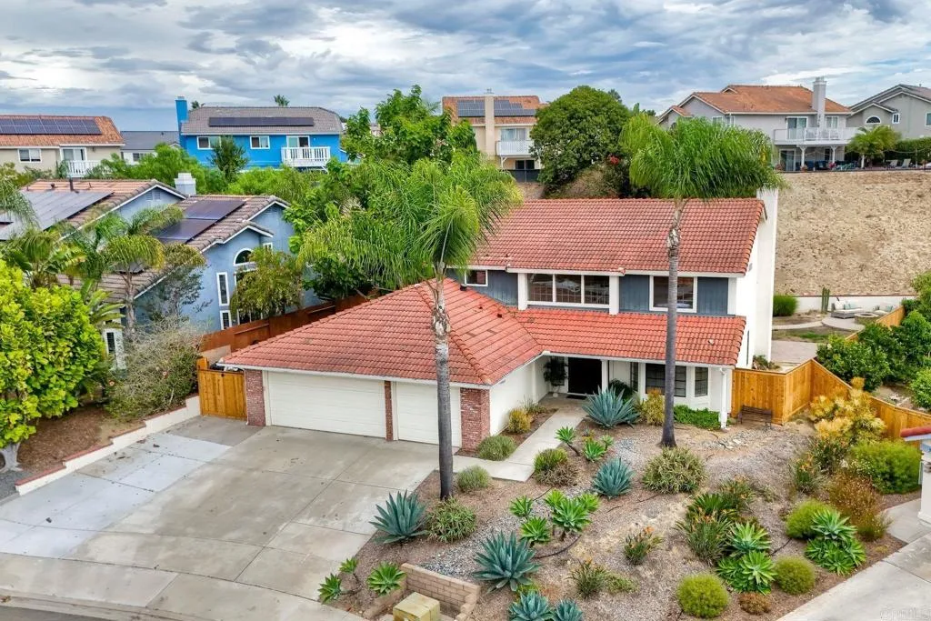 https://cdn.realtyfeed.com/cdn/127/307071610/e5ed9e4f86cc3e532200459116b4008d.webp