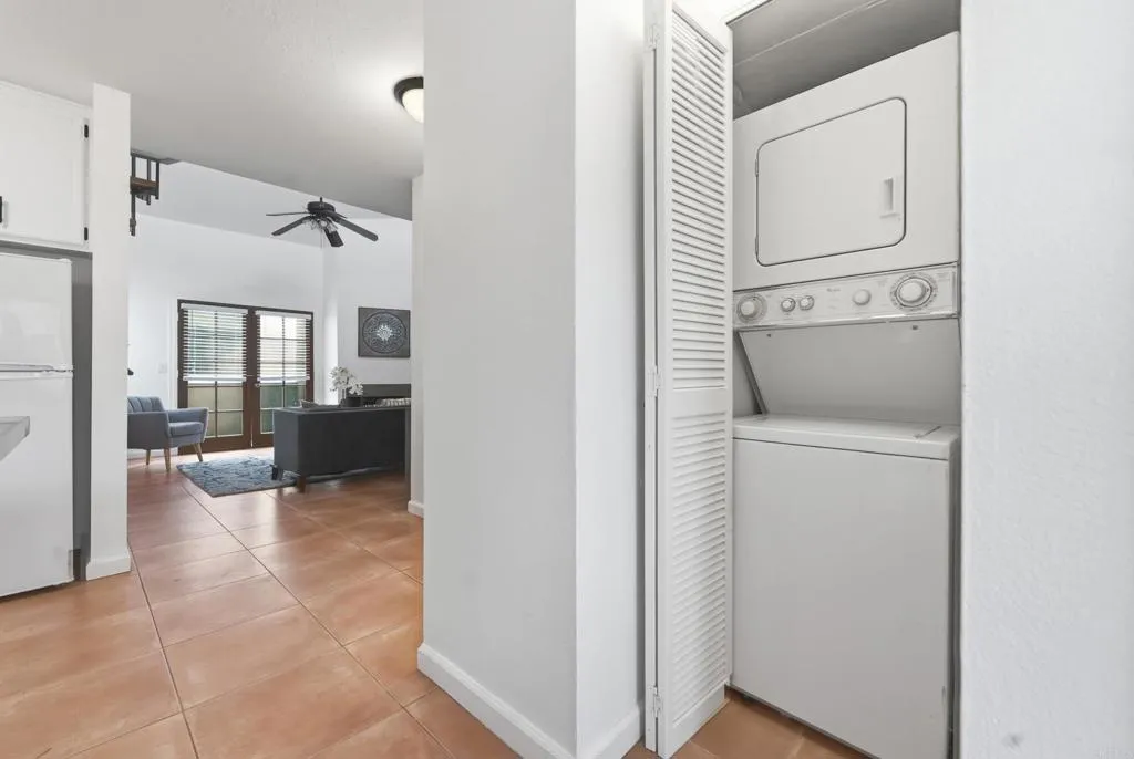 https://cdn.realtyfeed.com/cdn/127/307071803/705cd03f97d25fac7afb3db6c04ceed2.webp