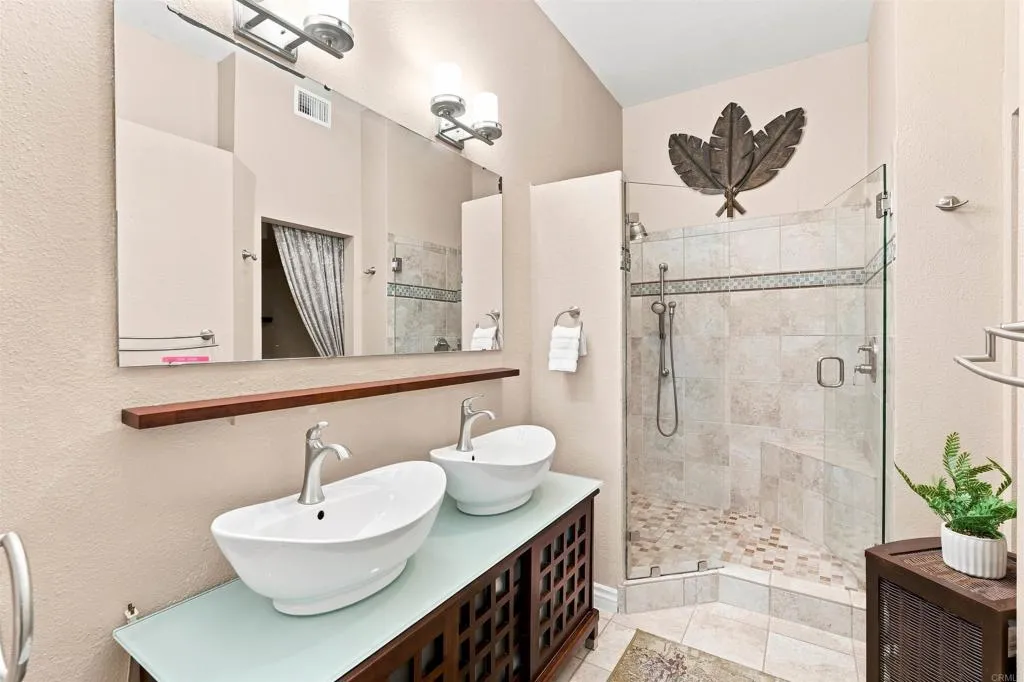 https://cdn.realtyfeed.com/cdn/127/307071826/47c72bc210ba3928ee3fa9814f4266c9.webp