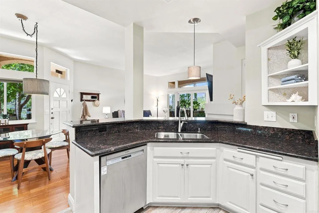 https://cdn.realtyfeed.com/cdn/127/307071826/c5056fdc57c6189467afe43da017c2be.webp