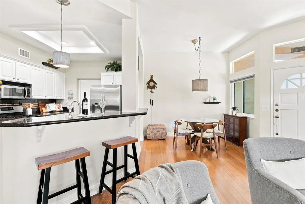 https://cdn.realtyfeed.com/cdn/127/307071826/f0e11debf4d7ab5cc294d40ebd0faea3.webp