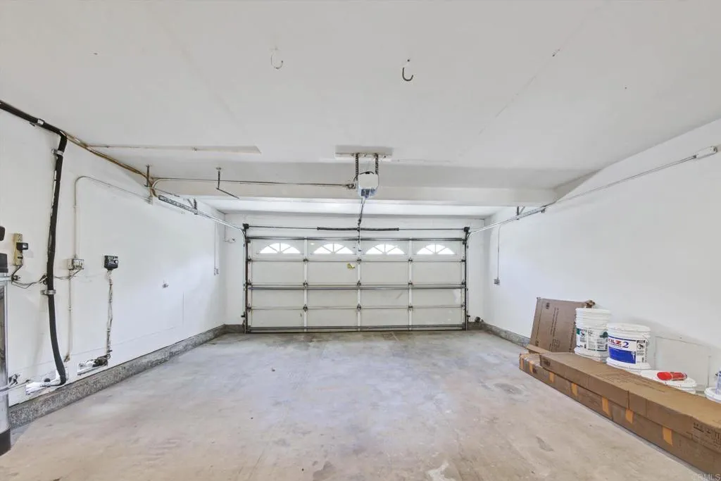 https://cdn.realtyfeed.com/cdn/127/307071864/0b3d88a52d229304cc08fd76c60a1389.webp