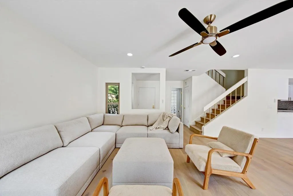 https://cdn.realtyfeed.com/cdn/127/307071864/1e5dd3b78c0e85160d16467a0bb98c8c.webp