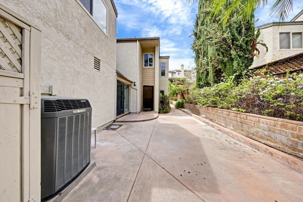 https://cdn.realtyfeed.com/cdn/127/307071864/356d96851231ee07f639aad14df2e1bb.webp