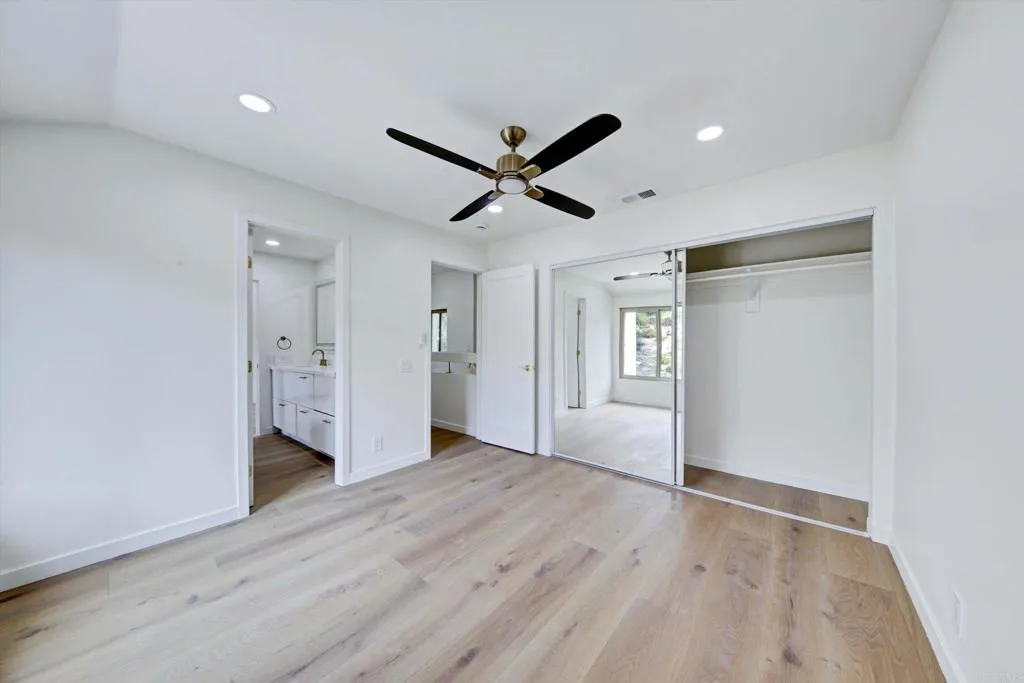 https://cdn.realtyfeed.com/cdn/127/307071864/549c5d8ac3d5290d29781677305c61b5.webp