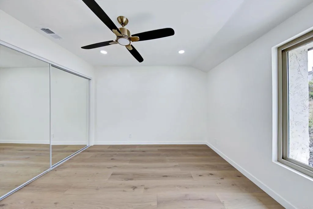 https://cdn.realtyfeed.com/cdn/127/307071864/59c5c0fe7e12a15f529c56606f44f36a.webp