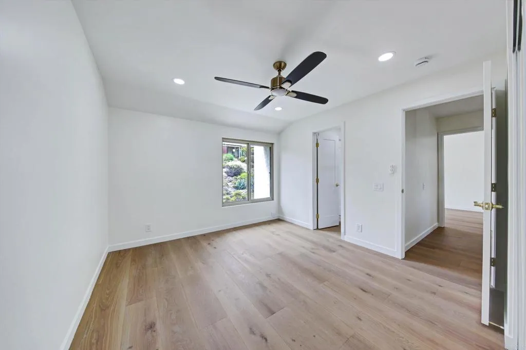 https://cdn.realtyfeed.com/cdn/127/307071864/bf6d25783a2495c7891755df73c3124e.webp