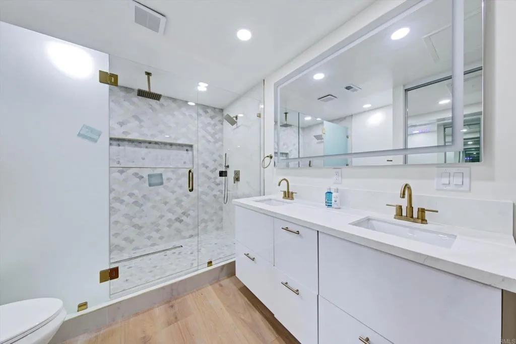 https://cdn.realtyfeed.com/cdn/127/307071864/ca595bb99352644529b9f962a42e153e.webp