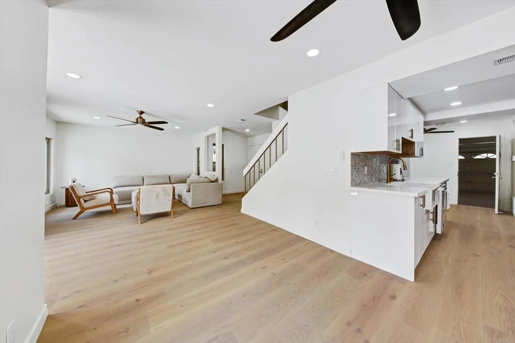 https://cdn.realtyfeed.com/cdn/127/307071864/dbac59e52135ea630640d73d6acb3c9d.webp