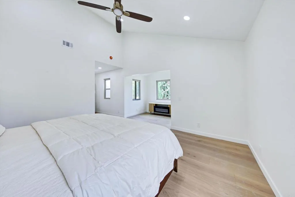 https://cdn.realtyfeed.com/cdn/127/307071864/ed3e4d9028c32512be5964cb46673b40.webp