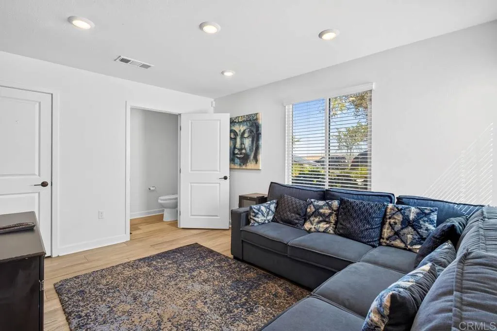 https://cdn.realtyfeed.com/cdn/127/307071885/1b224303114e16470448e5c80124523f.webp