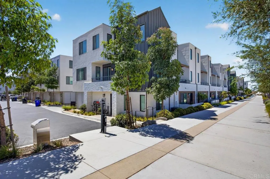 https://cdn.realtyfeed.com/cdn/127/307071885/6a39330a546fad75e8d201ca2bdc0322.webp