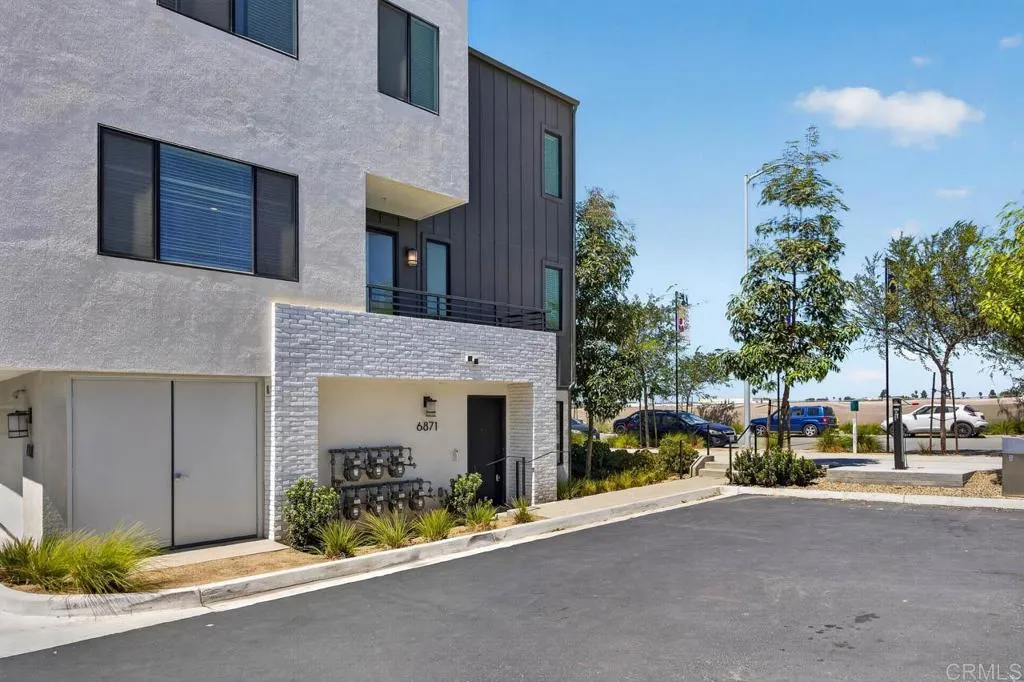 https://cdn.realtyfeed.com/cdn/127/307071885/b82809c9f7f8834de040f742baf4939a.webp