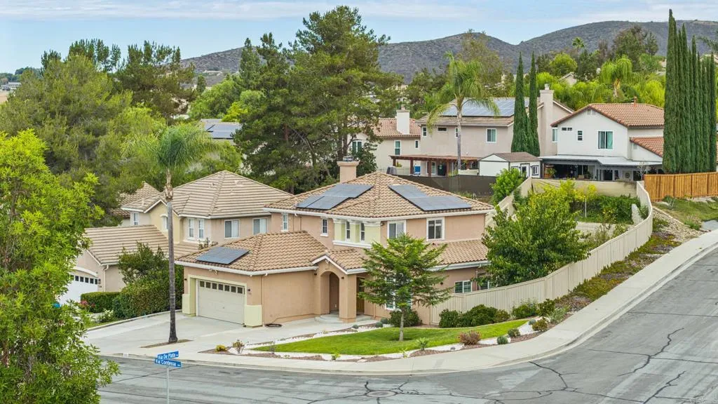 1242 Via Contessa, San Marcos, CA 92069 - Main photo, San Marcos, CA
