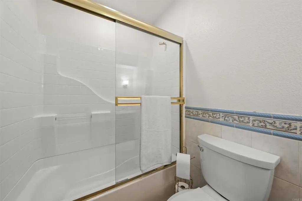 https://cdn.realtyfeed.com/cdn/127/307071940/04654da8518413bc19df152001ed2ed6.webp