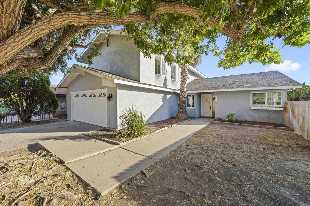 https://cdn.realtyfeed.com/cdn/127/307071940/16561157b71aecf0b4794744e9d13c22.webp