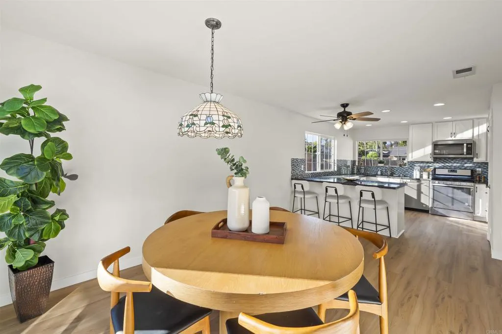 https://cdn.realtyfeed.com/cdn/127/307071940/b497ae37d4c10f5b5c0a9db8185467d8.webp