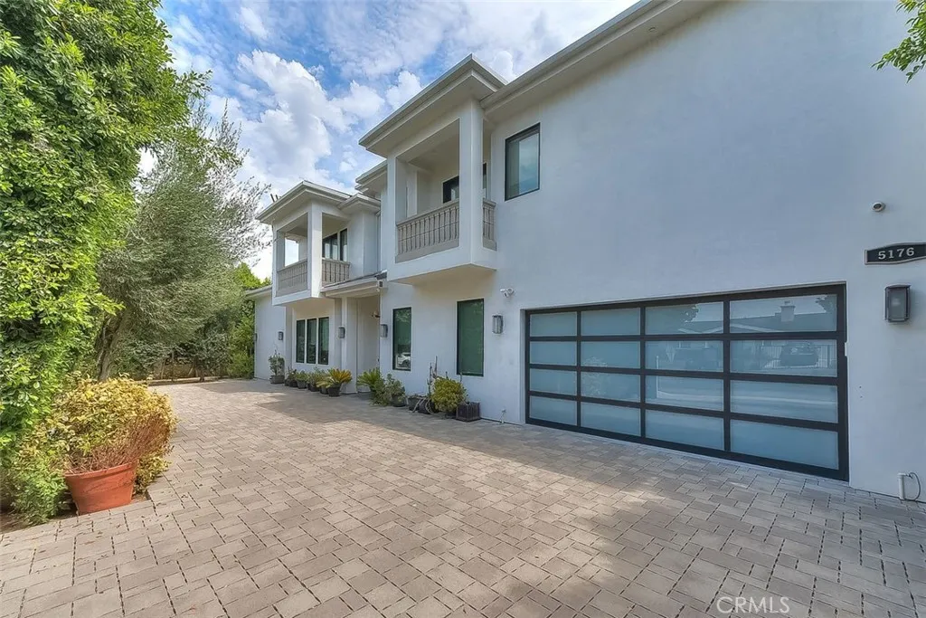 Encino, CA 91316
