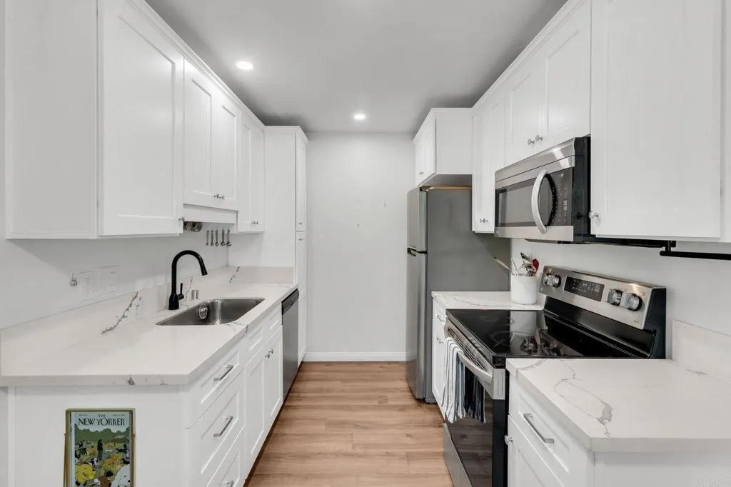 https://cdn.realtyfeed.com/cdn/127/307072027/c797a138655175384b47f4dd40f11929.webp